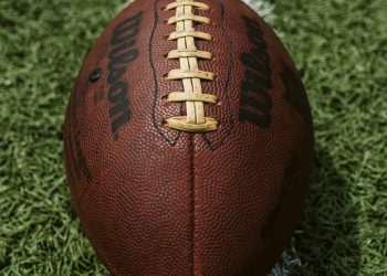 Mastering the Art of Checking Runs in Football: Lotus365 Insights and Strategies