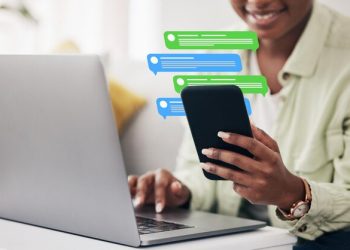 Analyzing the Effectiveness of WhatsApp Web: A Comprehensive Guide to Maximizing User Engagement and Retention Strategies.